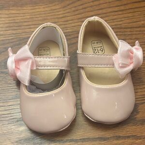 New Pink Baby Shoes with Bow size 6-12 month